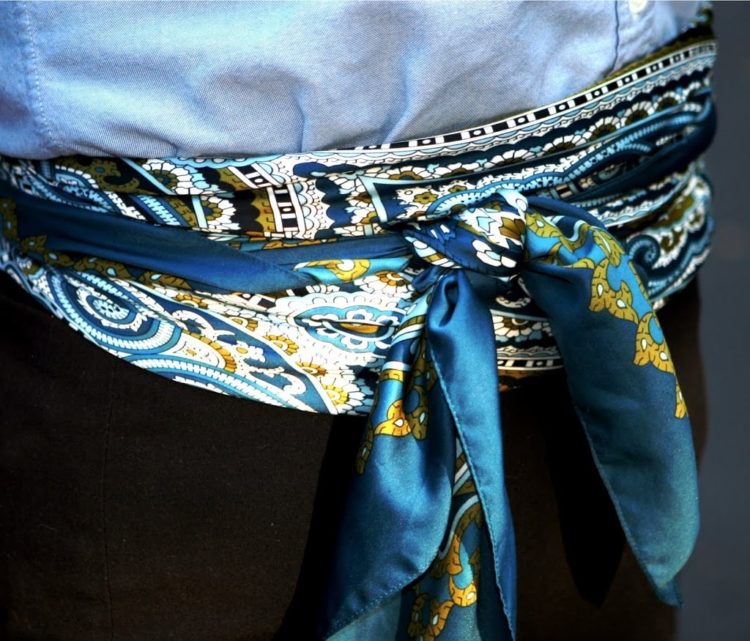 My Wardrobe Today - Wednesday Jul 13, 2011 4 An oversized H&M paisley scarf tied as a cummerbund or belt on the over 40 fashion blogger alison gary of wardrobe oxygen