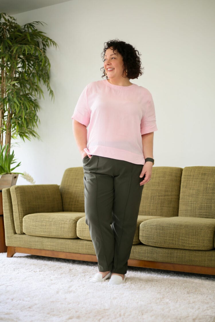 Alison Gary of Wardrobe Oxygen wearing an M.M.LaFleur OrigamiTech suiting jacket and pants with a washable silk t-shirt.