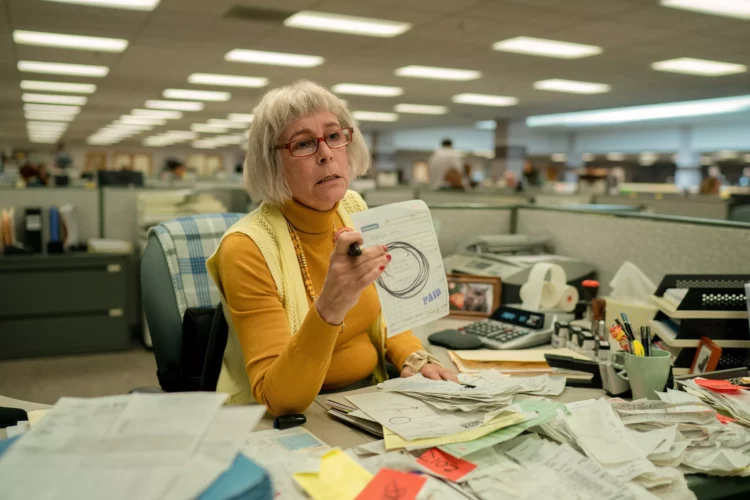 Maie Lee Curtis in the movie Everything Everywhere All At Once