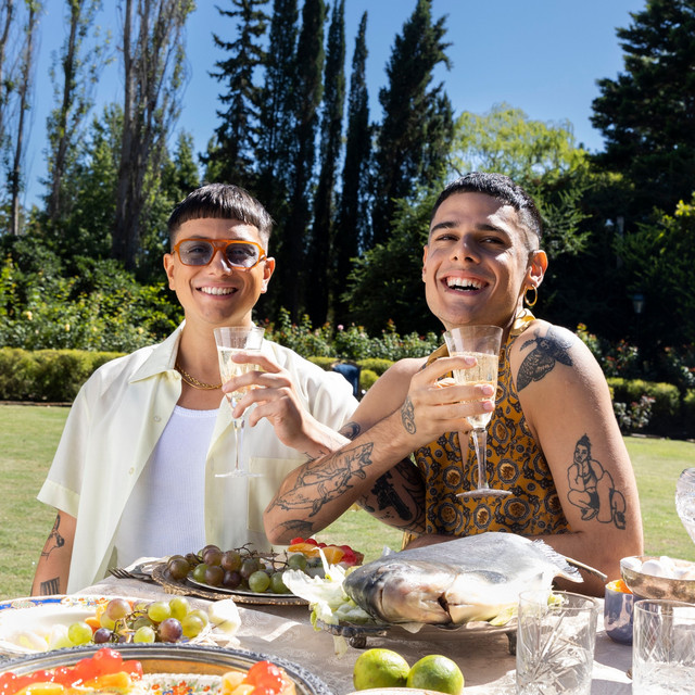 ca7riel and paco amoroso on a picnic
