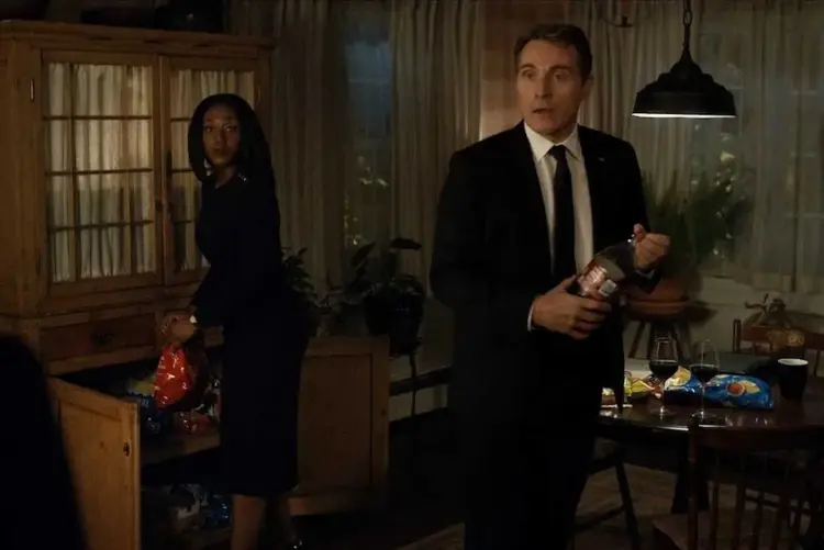 Weekend Reads for October 25 5 mensah and sewell in the diplomat seasom 3