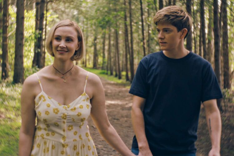 Weekend Reads Laura and Alex from Wayward movie.