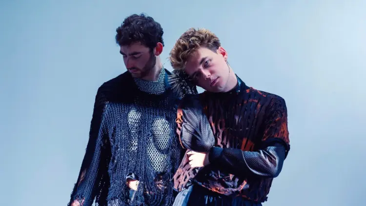 Weekend Reads for November 8th-9th chalk the band