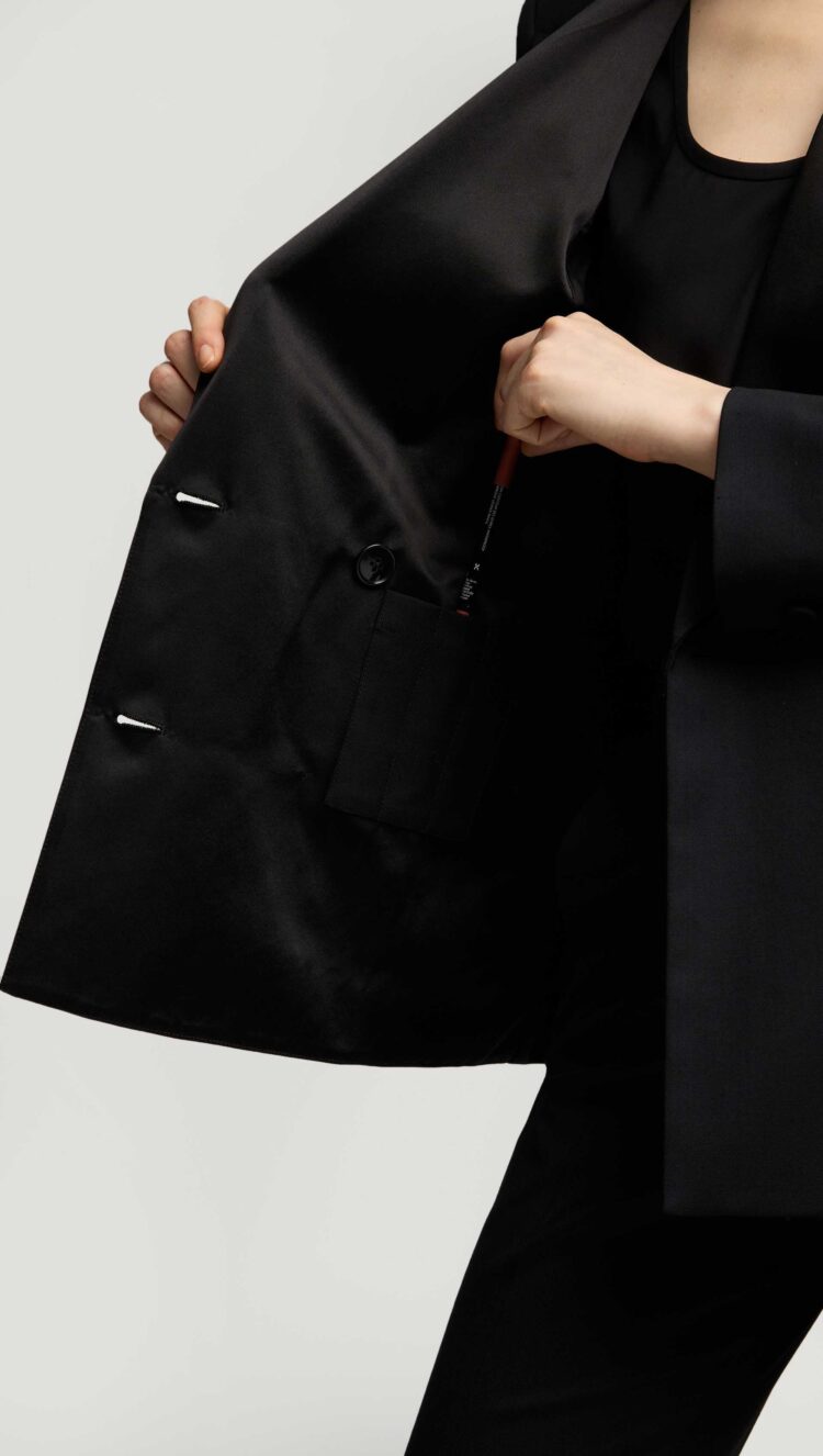 Why You Need a Cocktail Pantsuit (AKA a Lady Tux) 12 interior of the argent tuxedo jacket