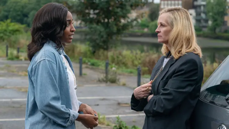 Ayo Edebiri and Julia Roberts in the film After the Hunt